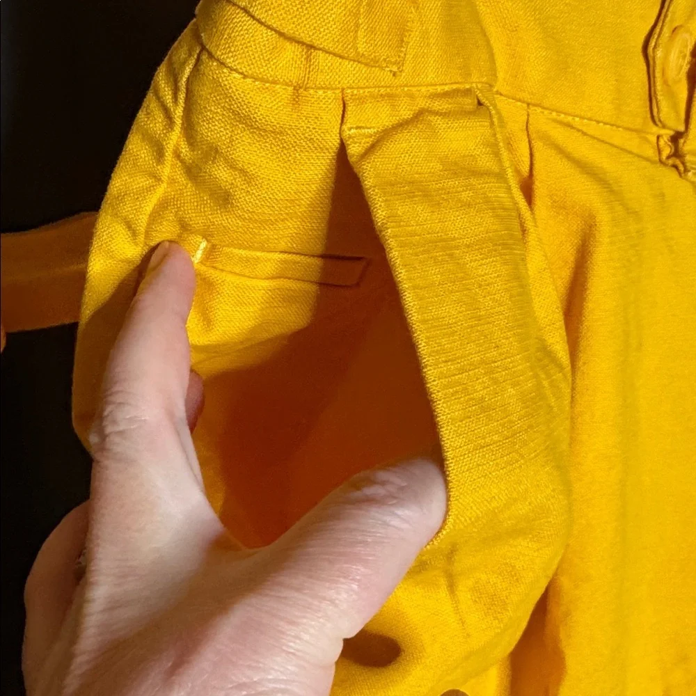 NWT Banana Republic Athletics Marigold Yellow Bermuda Shorts Sz 34 Cotton Summer